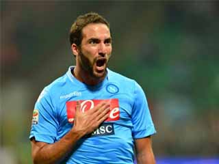 مورينيو يحلم بضم رودريجيز وهيجواين إلى مانشستر يونايتد