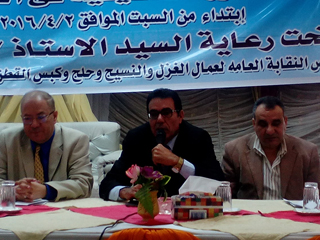 «النقابات» ترفض محاولات بيع باقى شركات قطاع الأعمال