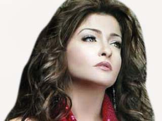 علا غانم تنضم لـ«أزمة نسب» مع زينة