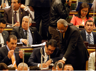 نواب يرفضون برنامج الوزراء بالمخالفة لقرار أحزابهم