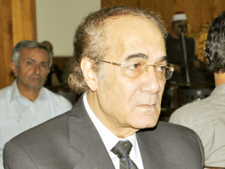 عمرو محمود ياسين: والدى استقبل شائعة وفاته بـ«ضحكة»