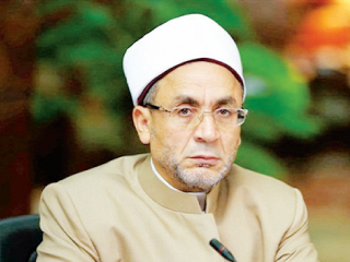 «البحوث الإسلامية»: لا يجوز استعمال العنف مع من يمر أمام المصلى