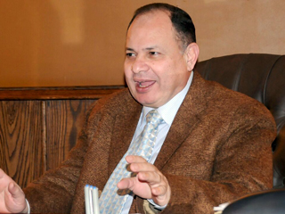 القبض على عصابة تهريب الأموال