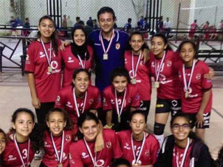 ناشئات طائرة الأهلى يفزن ببطولة الجمهورية