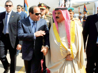 السيسى يستقبل ملك البحرين ويبحثان التعاون الثنائى فى مواجهة الإرهاب