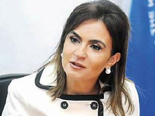 وزيرة التعاون الدولى تتوجه إلى الإمارات لمتابعة نتائج زيارة ولى عهد أبو ظبى