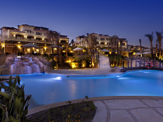 مفاجأة: 3 موظفين مسئولون عن حصر فلل المنطقة