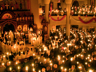 «الكنائس» تحتفل بعيد القيامة بحضور شخصيات سياسية وحزبية