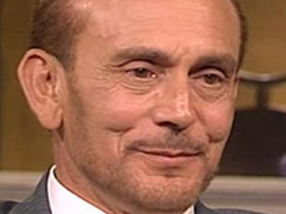 صبحى يسخر من الزواج على الهواء.. ويكشف كواليس زواجه رغم ظروفه الصعبة