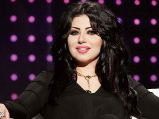 حليمة بولند لـ «الإبراشى»: «إوعى تقلدنى» والإعلامى: «دى تبقى مصيبة»