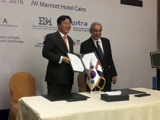 قابيل وهيونج يفتتحان منتدى الأعمال المصرى - الكورى