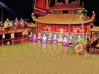 مخرجة «إيزيس وأزوريس»: من يبوح بسر العرائس المائية فى فيتنام يقتل ثلاثة من أبنائه!!