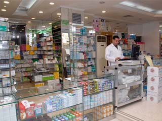 اختفاء الأدوية ينعش صيدليات «بير السلم» بـ«بنى سويف»