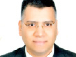 إخواتى تلبس وتاكل.. وتنام