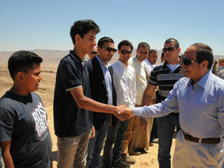 بتوجيهات من الرئيس السيسى..  5 استراتيجيات لتحقيق التوازن بين النمو الاقتصادى والزيادة السكانية