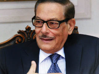 حبس صفوت الشريف ونجليه بتهمة الكسب غير المشروع