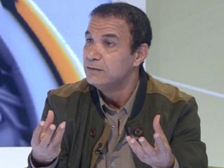 المعلق الرياضى أحمد الطيب يفتح النار: شوبير يريد العودة «لأحضان» النادى الأهلى على حسابى!