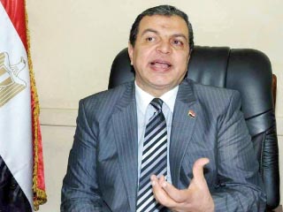 سعفان: انفراجة فى مستحقات المصريين بمجموعة بن لادن السعودية