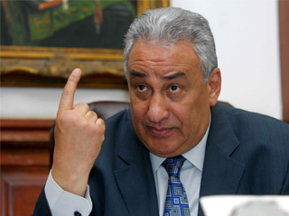 معركة «سحب الثقة» تشتعل فى «المحامين»