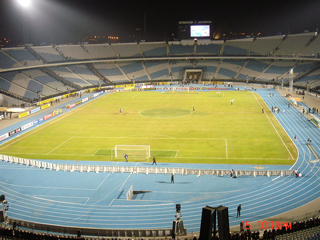 استاد القاهرة يطلب 165 مليون جنيه زيادة فى الميزانية