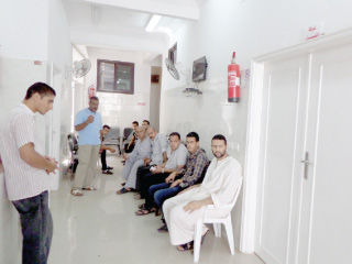 حجز حالتى إصابة بالحمى النزيفية بحميات المحلة الكبرى