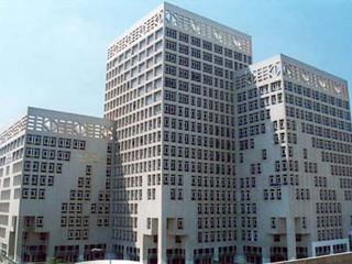 المالية تعد كشف حساب