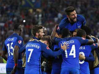 فرنسا تسعى لقمع «ثورة» أيرلندا.. وسلوفاكيا تواجه المستحيل أمام ألمانيا