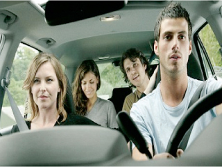 السحور «المظبوط».. مفتاح القيادة الآمنة أثناء الصيام