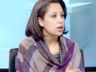 منع مديرة مؤسسة «نظرة» من السفر