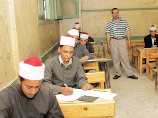 «التعليم»: استثناء بعض المدارس من الضوابط للضرورة