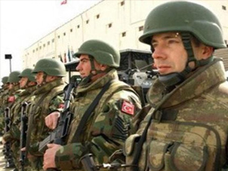 توقيف 118 ضابطاً قيادياً فى الجيش التركى.. وعزل موظفين كبار بـ«البرلمان»