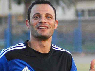 حسام باولو يتمسك باللعب للزمالك