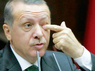 أردوغان يغلق 1043 مدرسة خاصة و1229 جمعية و19 نقابة و15 جامعة