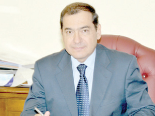 اتفاقيتان جديدتان للبحث  عن البترول بجنوب مصر