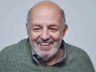 القاهرة السينمائى يمنح خان جائزة فاتن حمامة