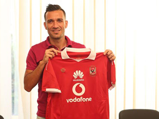 على معلول: فضلت الأهلى على الدورى الفرنسى .. وكريستيانو مثلى الأعلى