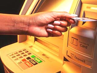 إجراءات مشددة بالبطاقات الائتمانية فى الخارج لوقف نزيف الدولار