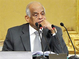 خلافات «عبد العال والسادات» «عطلتنا».. وأداء البرلمان غير مرض