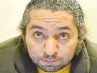 إبراهيم عادل زيد: أكره التصنيف والكتابة هى التى تستدعينى لها