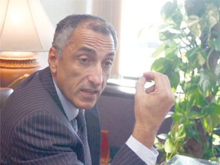 «عامر»: مصر تسدد 2.2 مليار دولار من ديونها.. والاحتياطى يتراجع