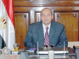 وزير الزراعة يلتقى وزير الدفاع المجرى للتعرف على تجربة إنشاء الصوب الموفرة للمياه