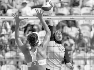 متى يرون إنجازات أخرى للمرأة غير جسدها؟