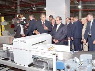 السيسى: الإرهاب والفساد أضعفا الاقتصاد المصرى