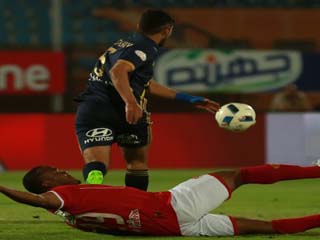 طاهر: سنعاقب المخطئ.. ومبادئ الأهلى قبل البطولات