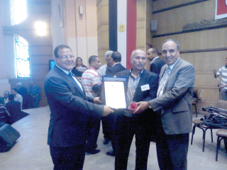 «العامة للصحافة» تحتفل بعيد العمال وتكرم قدماء النقابيين