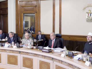 الحكومة: نسعى لوصول الدعم إلى مستحقيه