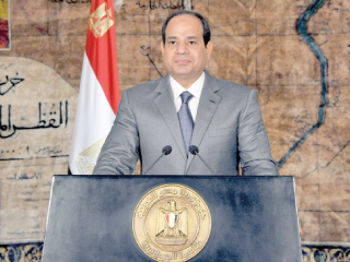 الرئيس: استعادة جميع الأراضى المغتصبة بالكامل نهاية الشهر.. ولن نقبل بوضع اليد على أملاك الدولة