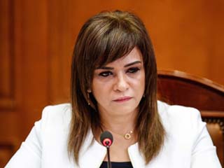 «السياحة» تشيد بموقف البريطانيين الرافضين لحظر السفر إلى مصر