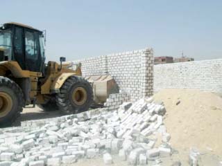 ملهى ليلى خلف مسجد فى حملة لإزالة التعديات