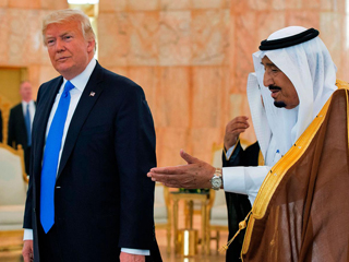 احتفاء سعودى بترامب.. وعقد قمتين «خليجية – أمريكية» و«عربية – إسلامية – أمريكية»